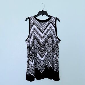 Apt. 9 Black & White Printed Swing Tank Top